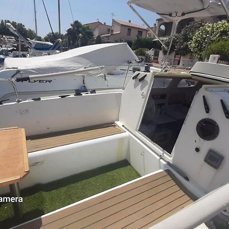 Nuit Insolite A Bord De L'Enata Un Voilier A Quai Sur La Marina De St Cyprien Saint-Cyprien  Bagian luar foto